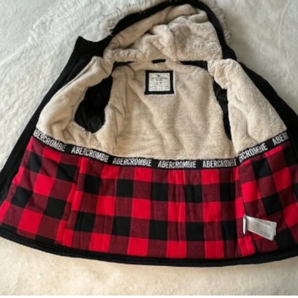 Abercrombie & Fitch Kids (Boys) Black Ultimate Parka (Size 11/12) - Picture 8 of 13
